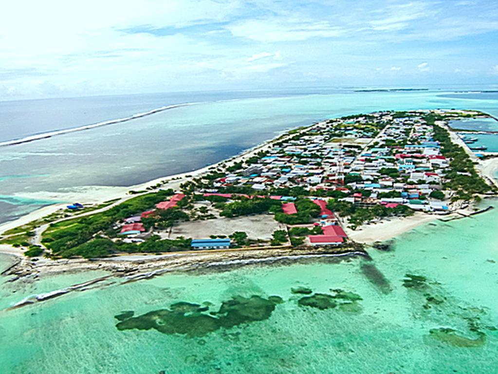 Picnic Inn Maafushi Exterior photo